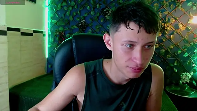 Garuo 18 online show from 12-05-25, 06:59