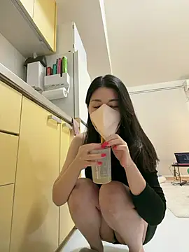 Snapshot of akimix_xoxo chatting on 03-06-26, 04:14 akimix xoxo online show from 03-06-26, 04:14