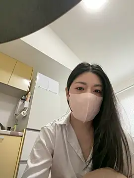 Snapshot of akimix_xoxo chatting on 03-18-26, 04:04 akimix xoxo online show from 03-18-26, 04:04