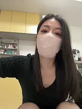 Snapshot of akimix_xoxo chatting on 04-04-26, 10:35 akimix xoxo online show from 04-04-26, 10:35