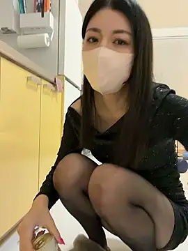 Snapshot of akimix_xoxo chatting on 04-10-26, 06:01 akimix xoxo online show from 04-10-26, 06:01