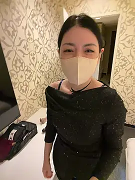 Snapshot of akimix_xoxo chatting on 04-15-26, 12:12 akimix xoxo online show from 04-15-26, 12:12