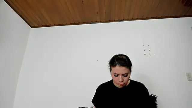 Vanessa Martinz online show from 11-14-25, 12:26