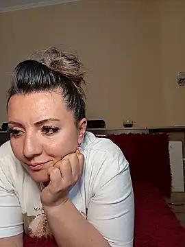 Gabrielaalialiali online show from 04-15-26, 06:42