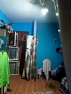 Ojitosbrrr online show from 12-05-25, 02:09