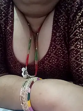 Snapshot of Best_couple2001 chatting on 10-29-25, 03:36 Best couple2001 online show from 10-29-25, 03:36