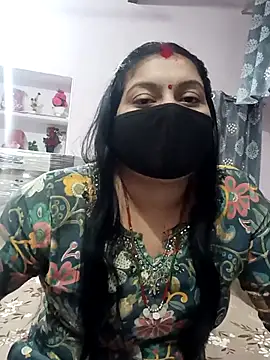 Snapshot of Best_couple2001 chatting on 11-19-25, 06:35 Best couple2001 online show from 11-19-25, 06:35