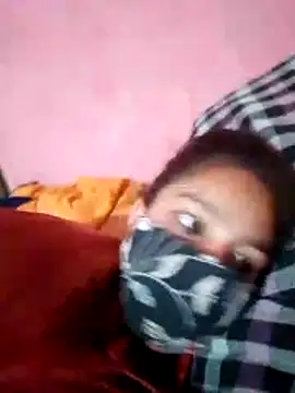 Snapshot of Poonam12A chatting on 03-26-26, 10:04 Poonam12A online show from 03-26-26, 10:04