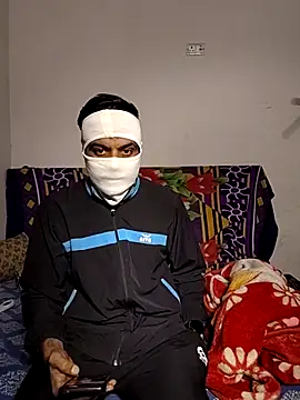 Snapshot of Heena-143 chatting on 11-17-25, 05:30 Heena-143 online show from 11-17-25, 05:30