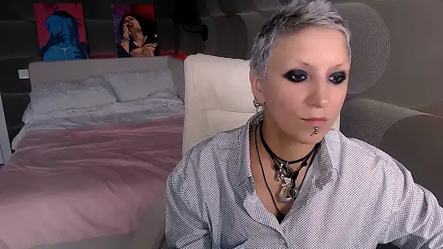 Sweet-n-Strong online show from 10-26-25, 08:09