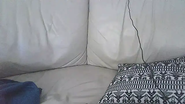 Snapshot of Evasionee chatting on 11-10-25, 07:35 Evasionee online show from 11-10-25, 07:35