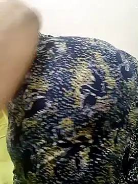 Mama Queeen online show from 10-24-25, 03:08