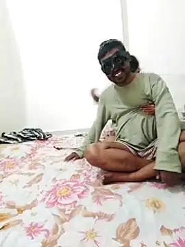 Snapshot of Fucking_Naughty_Couple chatting on 11-29-25, 07:44 Fucking Naughty Couple online show from 11-29-25, 07:44