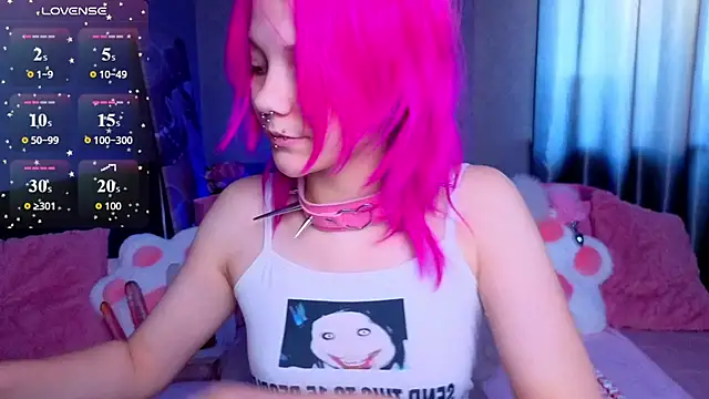 Snapshot of KittieHeart chatting on 07-09-26, 03:32 KittieHeart online show from 07-09-26, 03:32