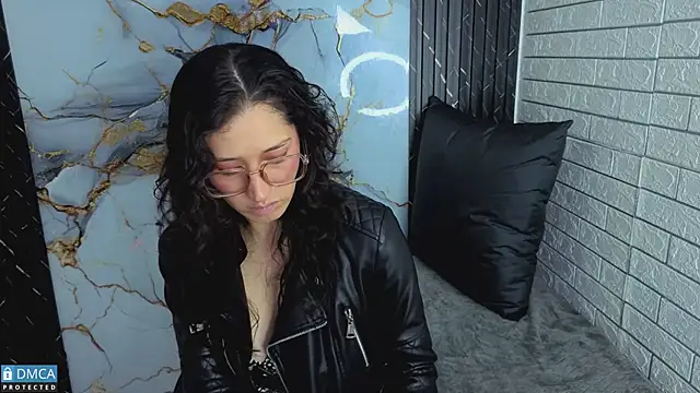 Snapshot of eva_delight_ chatting on 03-31-26, 12:05 eva delight online show from 03-31-26, 12:05