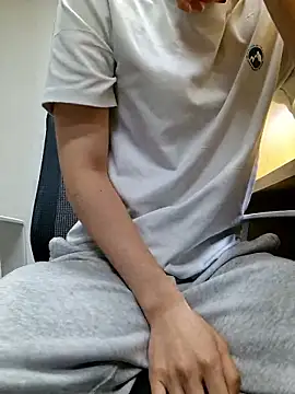 yuta 00 online show from 05-04-26, 04:36