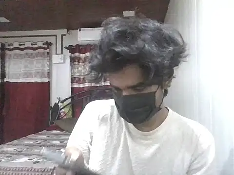 Snapshot of kriZ08 chatting on 06-13-26, 12:47 kriZ08 online show from 06-13-26, 12:47