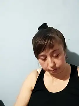 Snapshot of MaryKiki5619 chatting on 11-06-25, 06:31 MaryKiki5619 online show from 11-06-25, 06:31