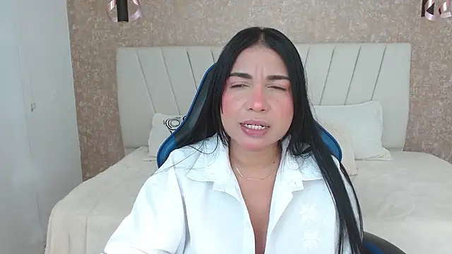 AliceSmity  online show from 12-04-25, 07:11