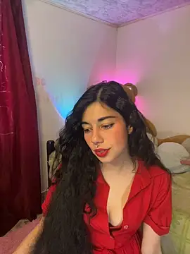 Snapshot of wetbyAlice chatting on 05-14-26, 09:43 wetbyAlice online show from 05-14-26, 09:43