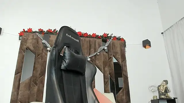 MATEO DILUCA online show from 12-18-25, 10:21