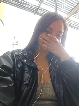 sophie-06 online show from 11-24-25, 08:19