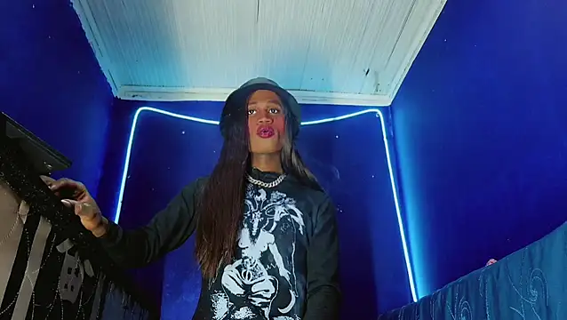 Kloe cardashan online show from 11-03-25, 02:35