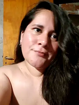 Clara Arg online show from 11-26-25, 02:45