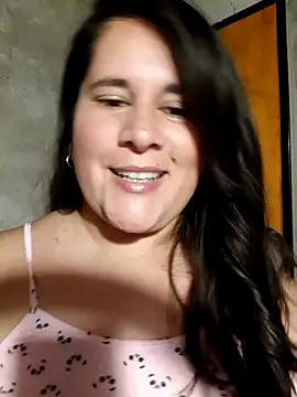 Snapshot of Clara_Arg chatting on 01-12-26, 02:06 Clara Arg online show from 01-12-26, 02:06