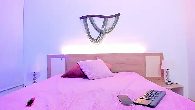 whisper nova online show from 02-19-26, 04:19