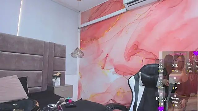 Snapshot of laliItaclark chatting on 04-07-26, 11:43 laliItaclark online show from 04-07-26, 11:43