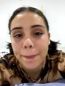 Snapshot of Nube_Azul1 chatting on 11-30-25, 03:21 Nube Azul1 online show from 11-30-25, 03:21