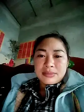 yeu-yeu online show from 10-25-25, 04:09