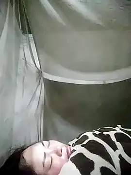 yeu-yeu online show from 10-25-25, 04:13