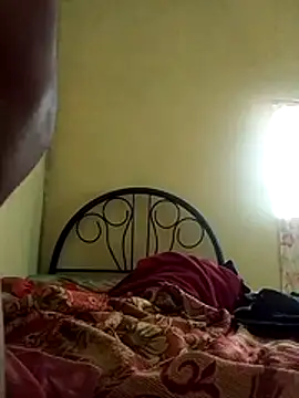 GuzzMiranda18 online show from 11-29-25, 07:39