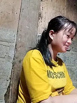 Snapshot of Noelle-e chatting on 03-06-26, 05:37 Noelle-e online show from 03-06-26, 05:37