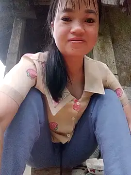 Snapshot of Noelle-e chatting on 03-06-26, 11:34 Noelle-e online show from 03-06-26, 11:34