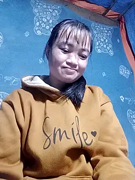 Snapshot of Noelle-e chatting on 03-07-26, 12:13 Noelle-e online show from 03-07-26, 12:13