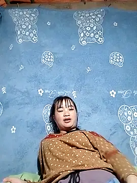 Snapshot of Noelle-e chatting on 03-10-26, 01:05 Noelle-e online show from 03-10-26, 01:05