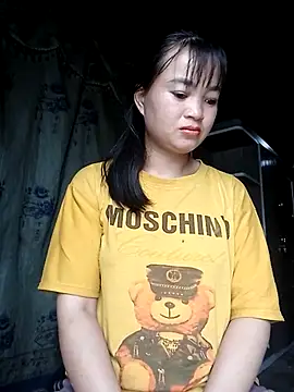 Snapshot of Noelle-e chatting on 03-15-26, 12:49 Noelle-e online show from 03-15-26, 12:49