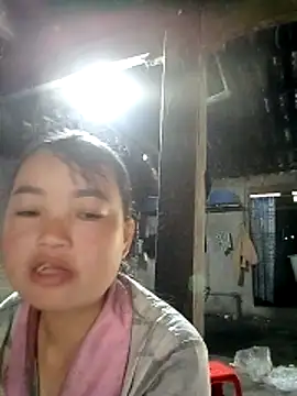 Snapshot of Noelle-e chatting on 04-02-26, 05:27 Noelle-e online show from 04-02-26, 05:27