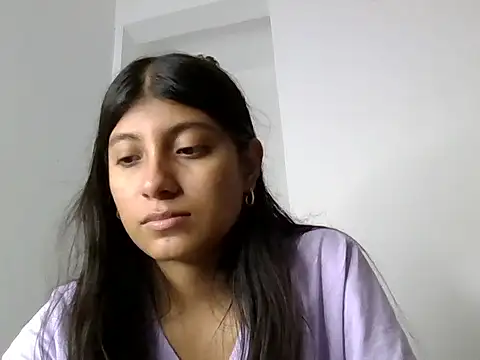 YeseniaRodriguez3 online show from 02-12-26, 08:37