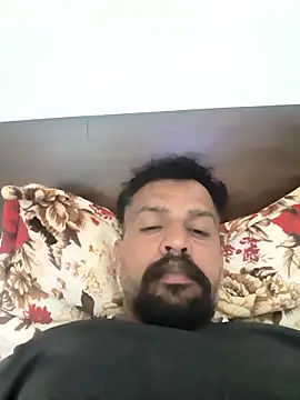 Snapshot of Hot-boss15 chatting on 02-17-26, 04:46 Hot-boss15 online show from 02-17-26, 04:46