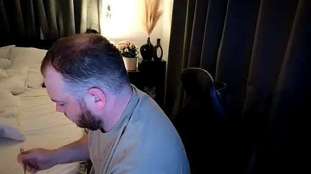 john clarisa online show from 10-31-25, 07:53