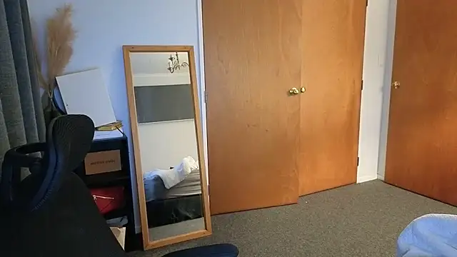 john clarisa online show from 04-12-26, 06:51