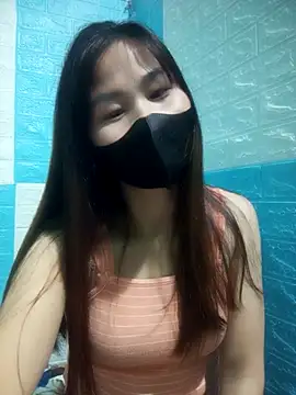 Snapshot of Donatella28 chatting on 12-16-25, 06:51 Donatella28 online show from 12-16-25, 06:51