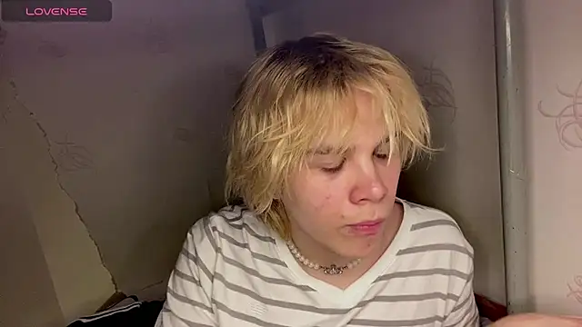 Snapshot of nikolasbucks chatting on 02-16-26, 08:49 nikolasbucks online show from 02-16-26, 08:49