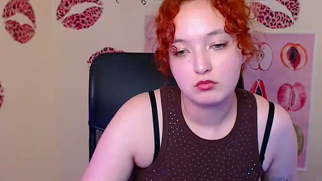 Snapshot of MissAriaa chatting on 05-18-26, 12:11 MissAriaa online show from 05-18-26, 12:11