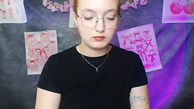 Snapshot of MissAriaa chatting on 06-18-26, 03:38 MissAriaa online show from 06-18-26, 03:38