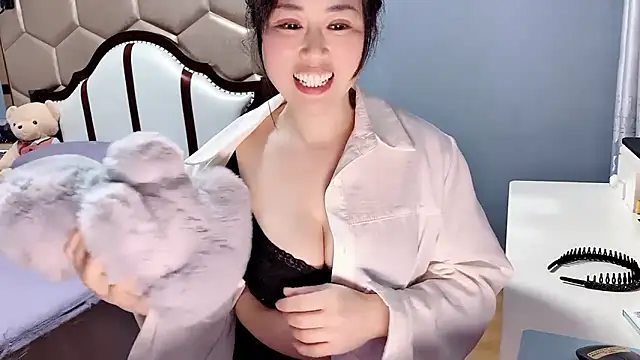 yaoyao22678 online show from 02-09-26, 02:10